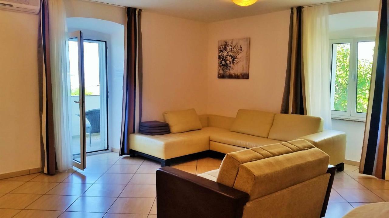 Obala Apartment & Studios Малинска Экстерьер фото