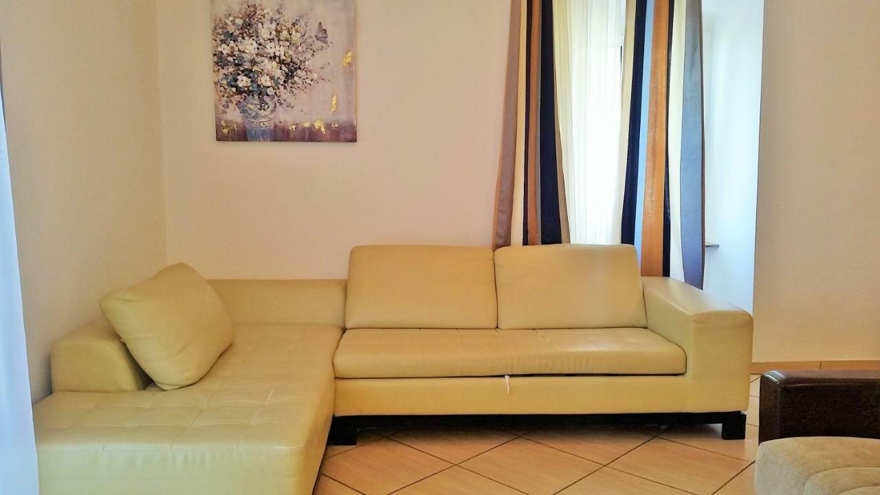 Obala Apartment & Studios Малинска Экстерьер фото