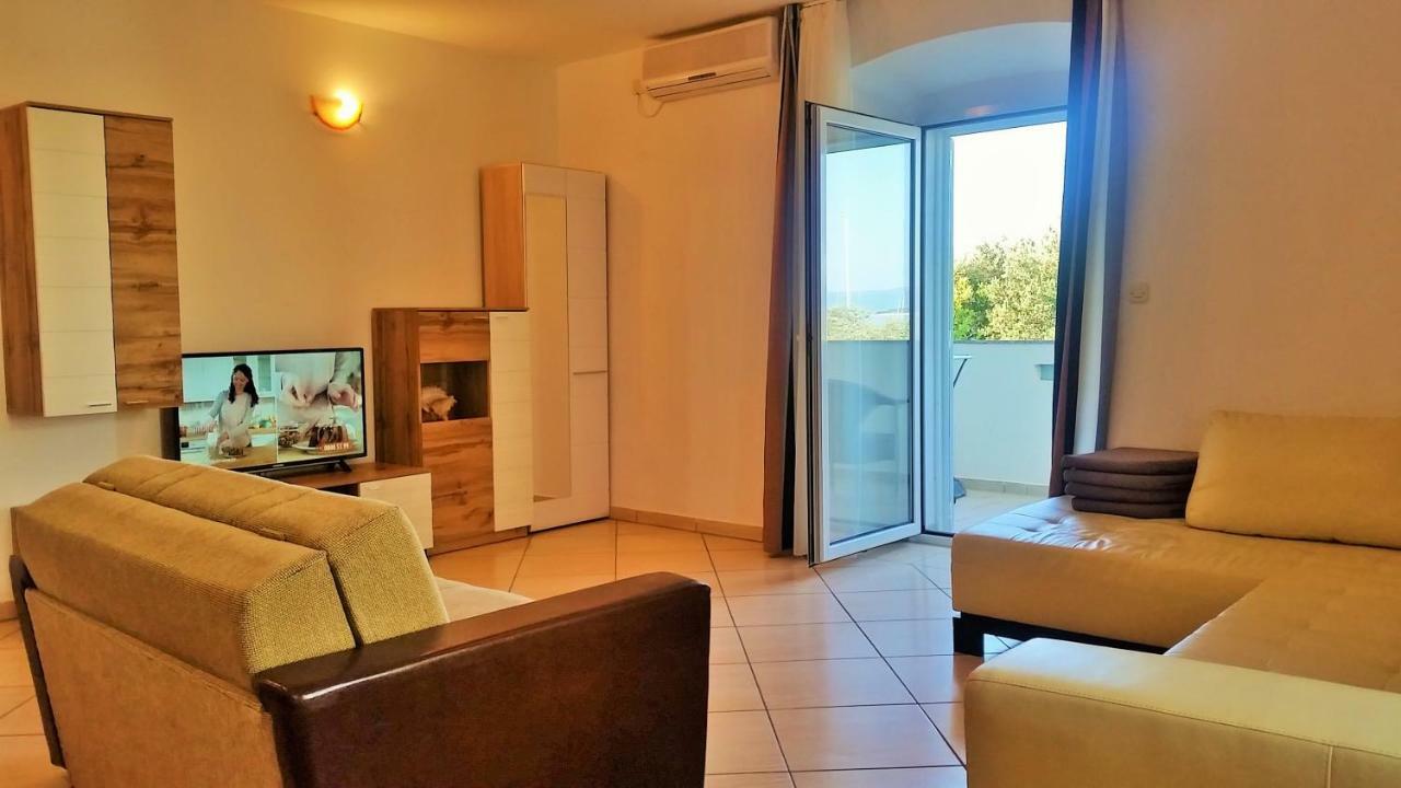 Obala Apartment & Studios Малинска Экстерьер фото