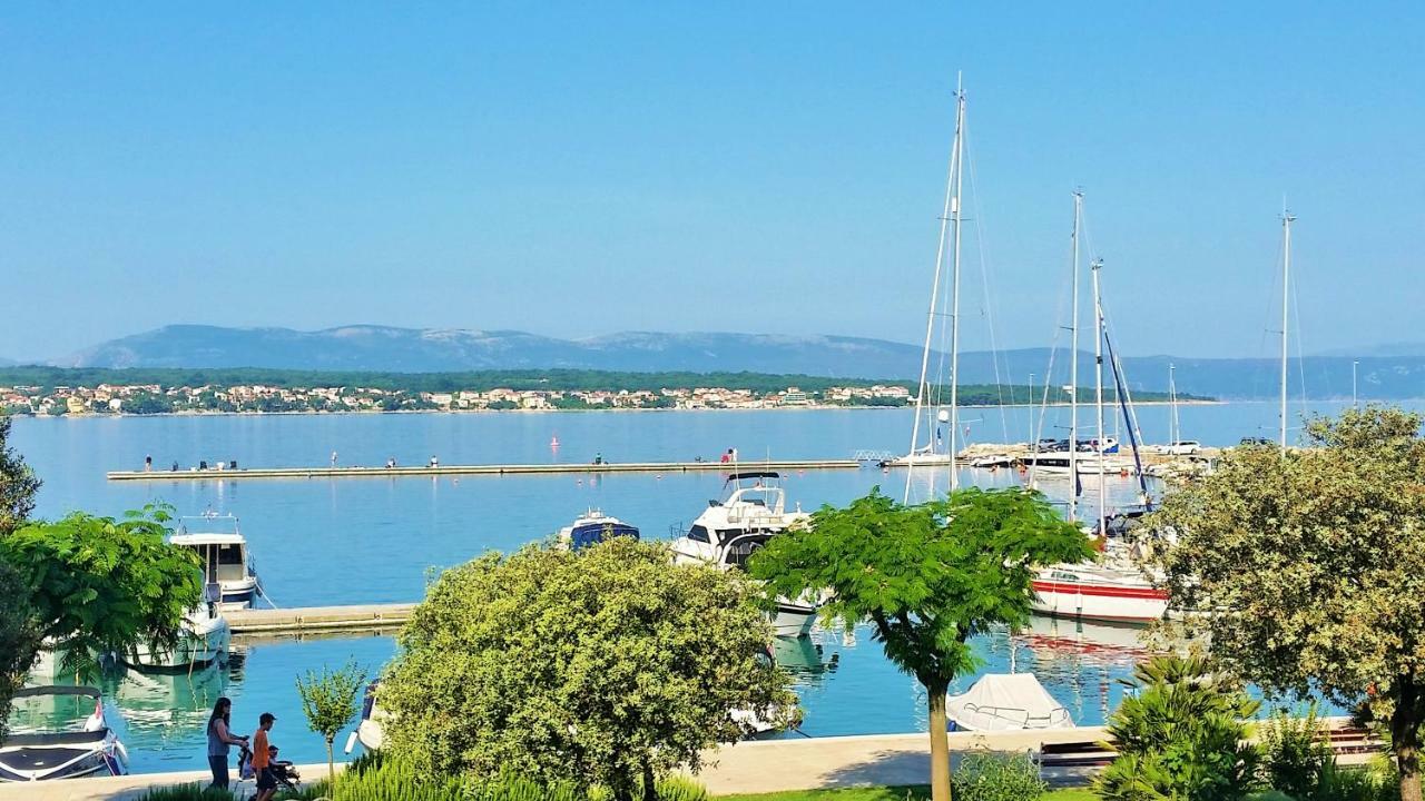 Obala Apartment & Studios Малинска Экстерьер фото