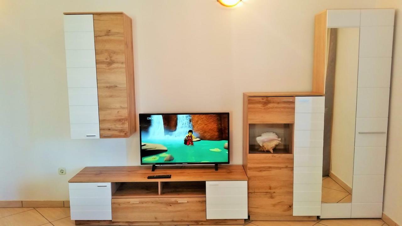 Obala Apartment & Studios Малинска Экстерьер фото